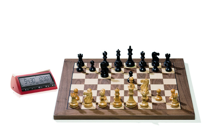 Tablero de ajedrez electrónico DGT USB, nogal/clon + Figuras clásicas - d262e28bef3ae21ba577ed84babc07d5