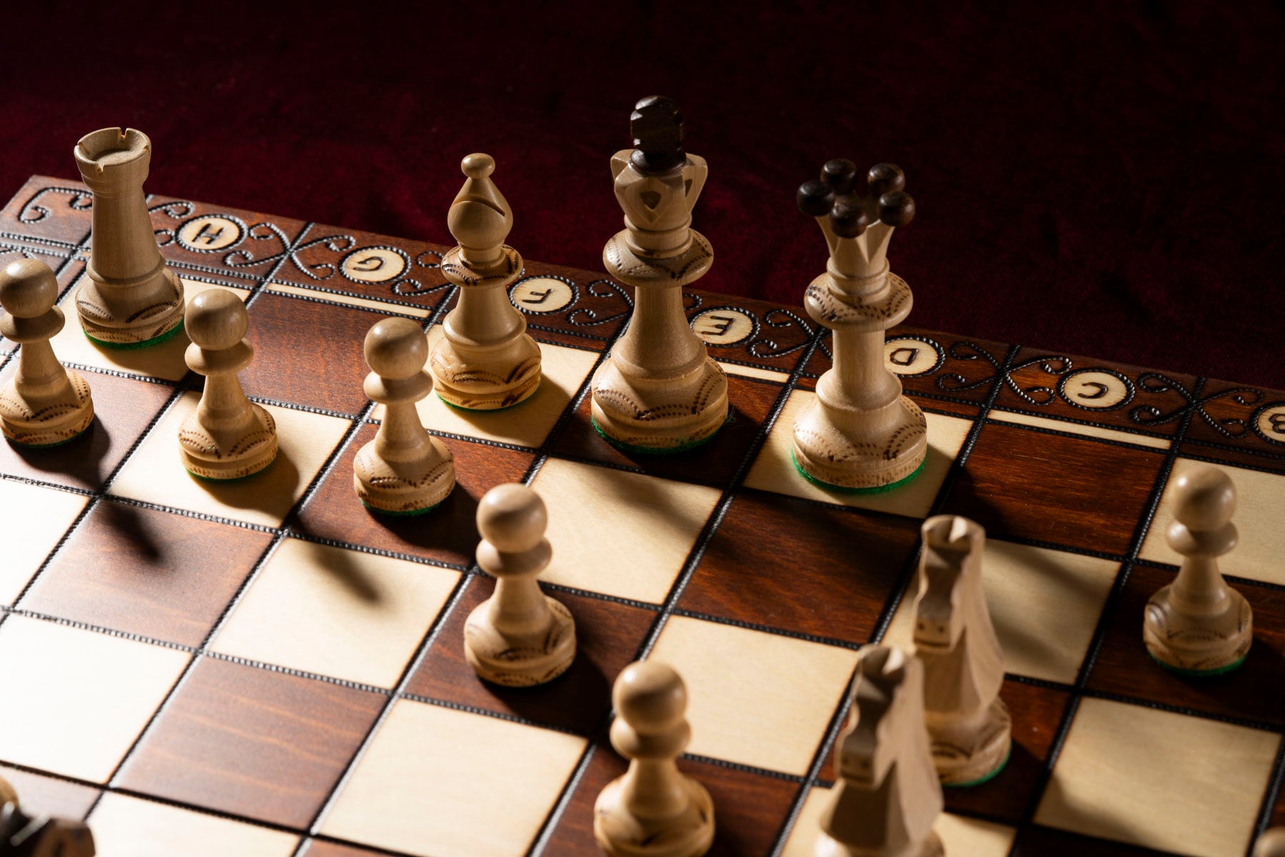 AJEDREZ SENATOR (42 x 42 cm): un juego de ajedrez clásico de madera, ideal para regalar - AJEDREZ SENATOR (42 x 42 cm): un juego de ajedrez clásico de madera, ideal para regalar