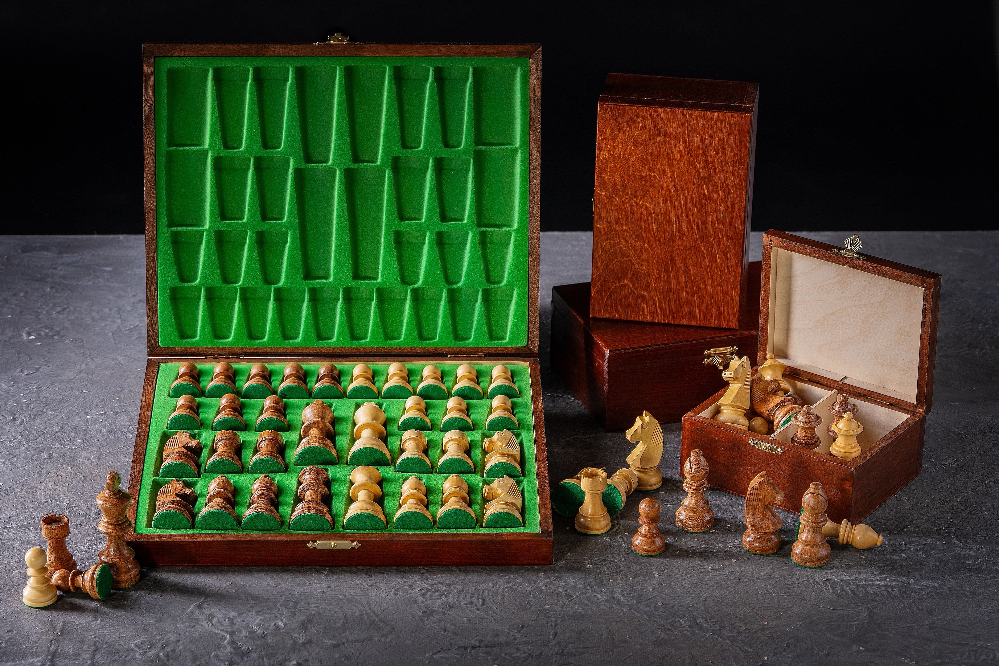 piezas de ajedrez Timeless de acacia india y boj, de 3,5 pulgadas, con alfiles adicionales - piezas de ajedrez Timeless de acacia india y boj, de 3,5 pulgadas, con alfiles adicionales
