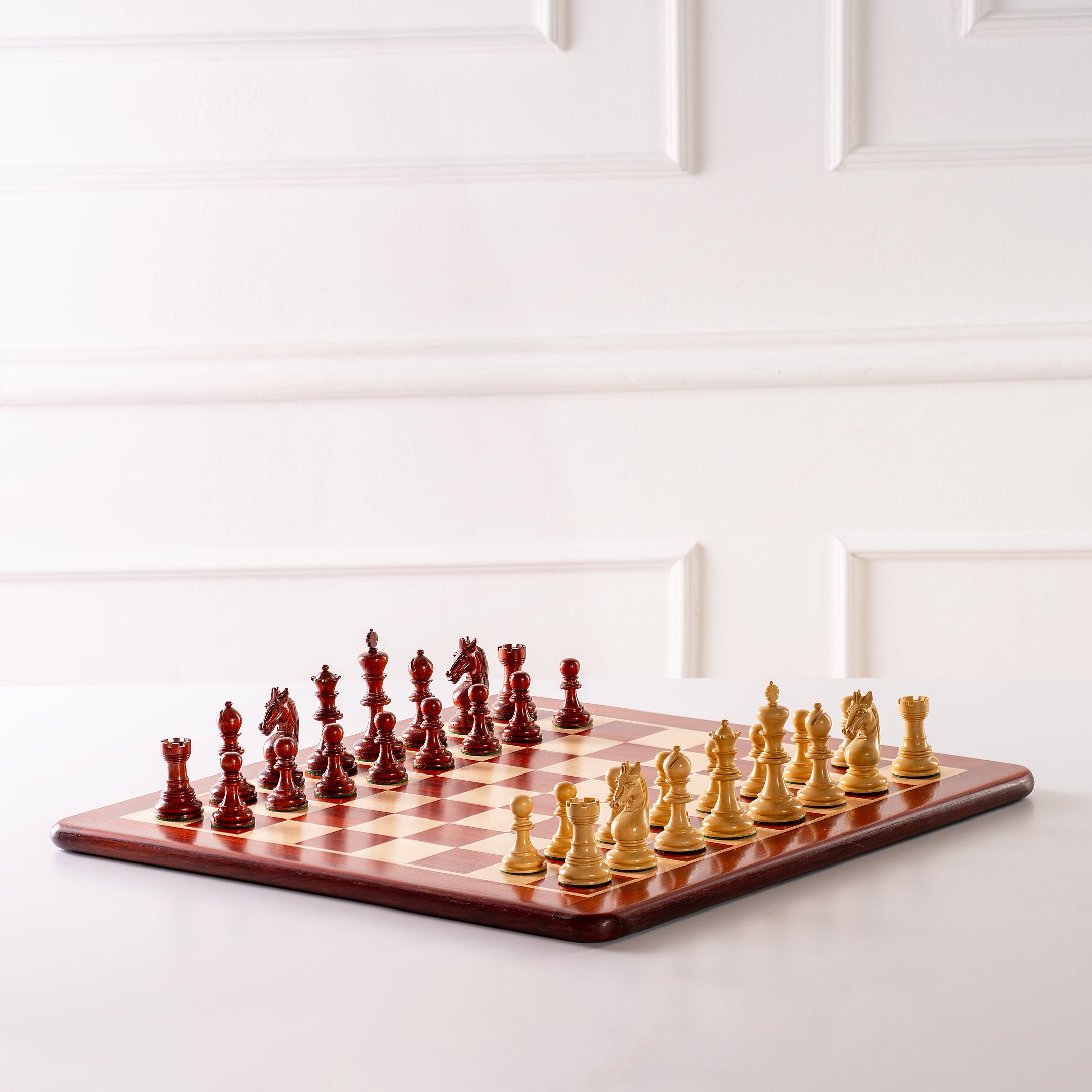 Tablero de ajedrez de madera maciza (58x58cm) - secoya/haya (casilla de 58 mm) - Tablero de ajedrez de madera maciza (58x58cm) - secoya/haya (casilla de 58 mm)