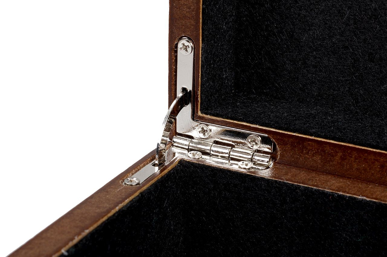 Figura Pecho 24x15x8,5cm - Figura Pecho 24x15x8,5cm