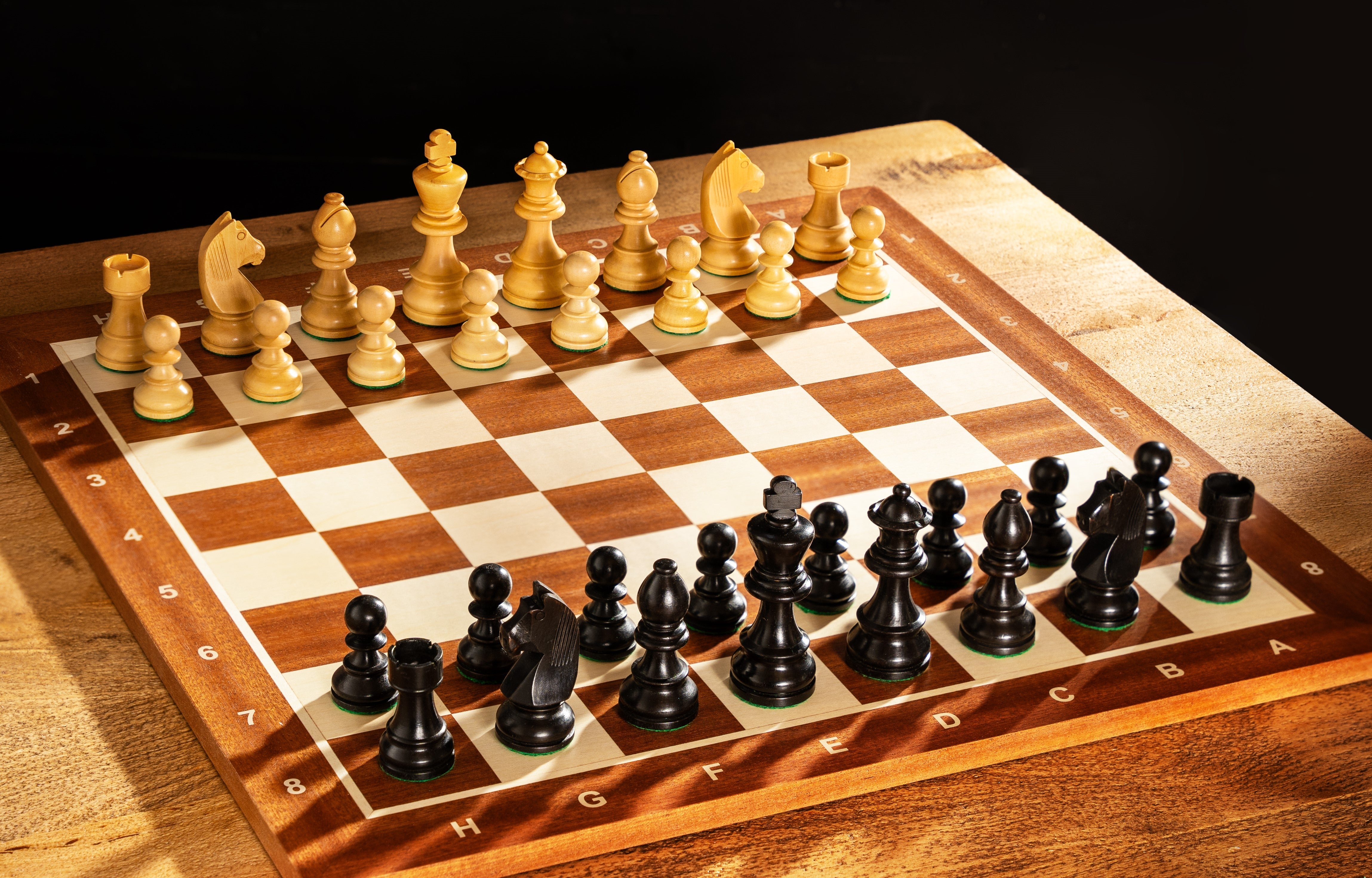 Juego de ajedrez Timeless - tablero (campo 58mm), figuras (rey 96mm) - bb93e1f30568c7f61e1e03191c94be75