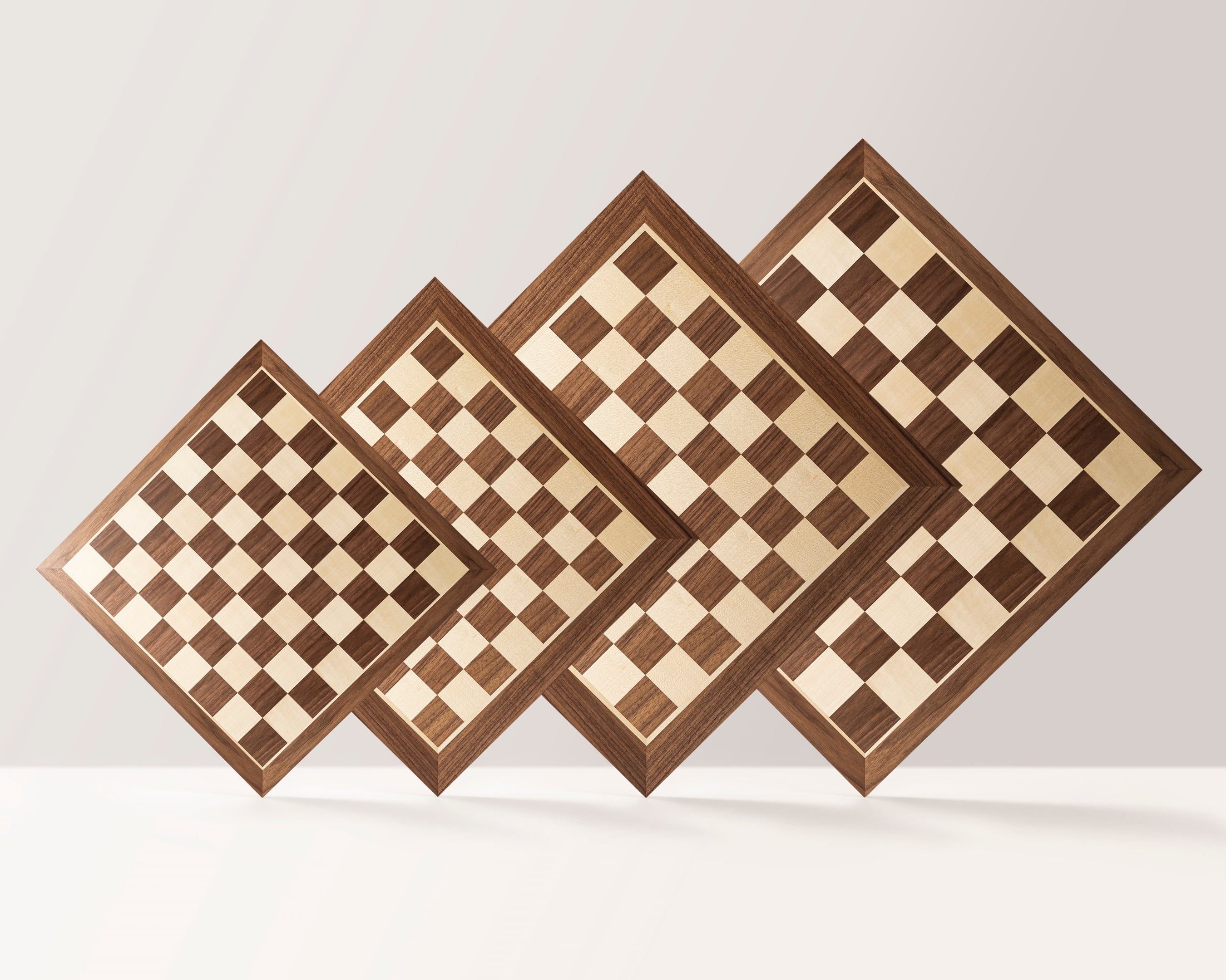 Tablero de ajedrez nº 4 (con descripción) nogal/arce (marquetería) - 9c7cefe2454450f37e6ce326d745ac1c