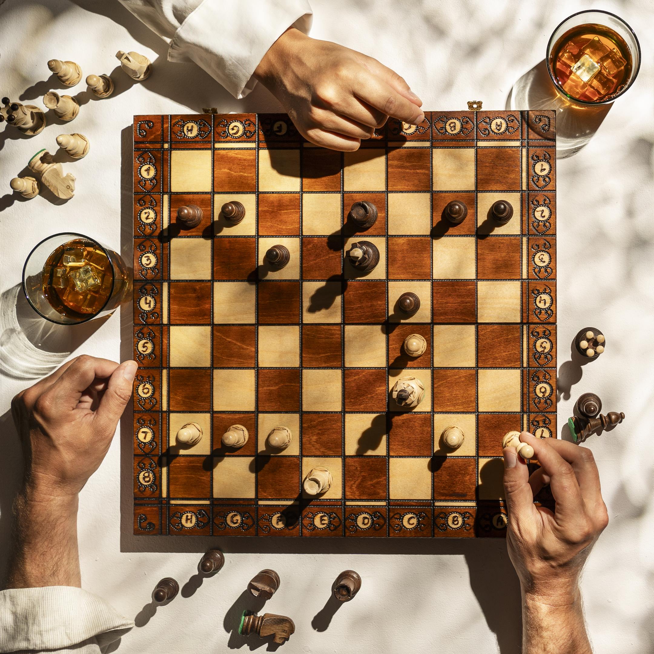 AJEDREZ SENATOR (42 x 42 cm): un juego de ajedrez clásico de madera, ideal para regalar - AJEDREZ SENATOR (42 x 42 cm): un juego de ajedrez clásico de madera, ideal para regalar