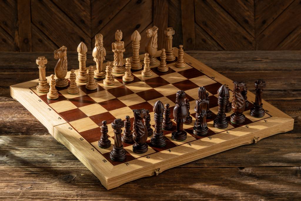 Ajedrez de madera y ajedrez de torneo