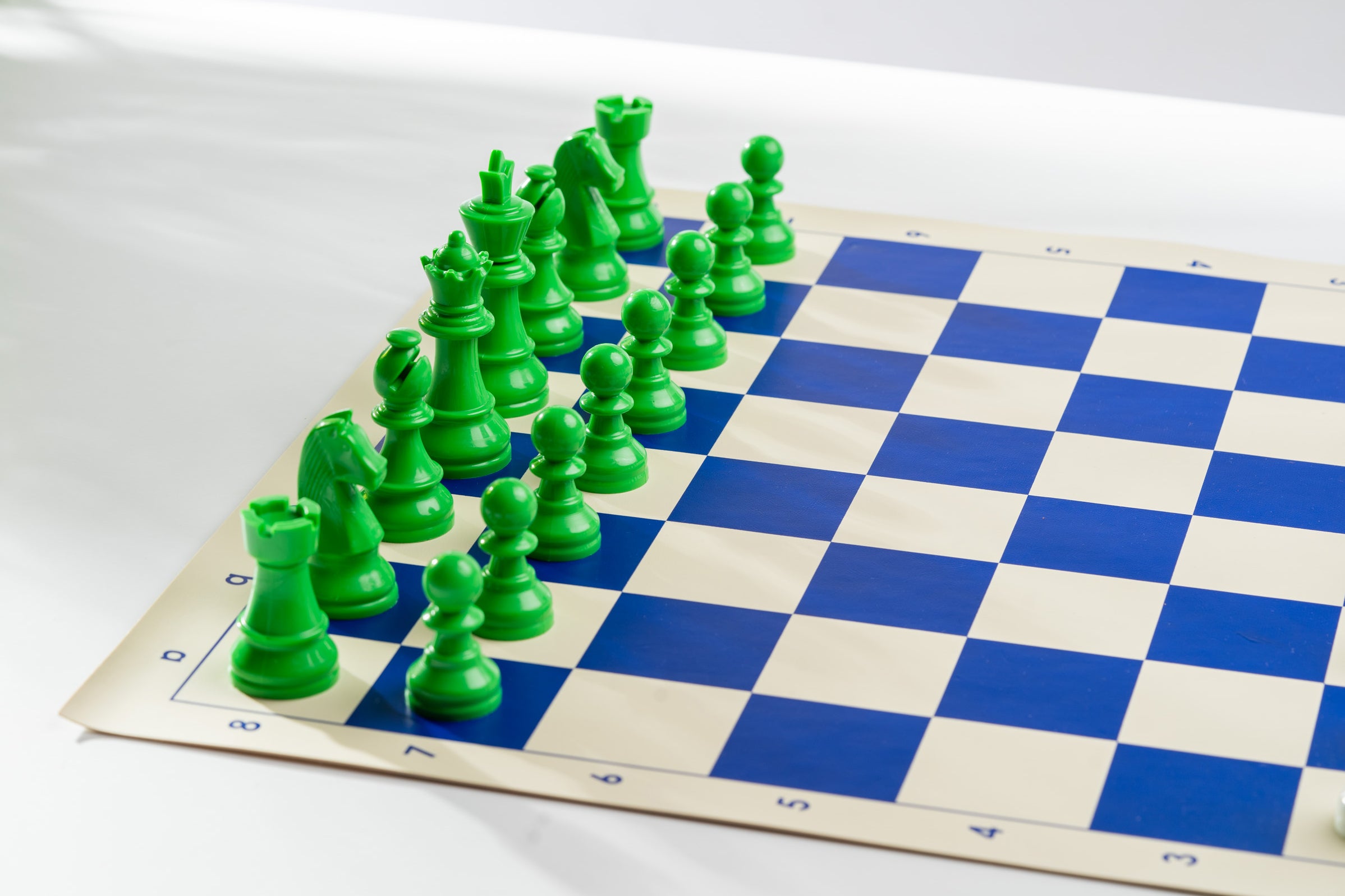 5902560359480_TR03_20Green_20on_5902560353204__20DMV03_20Blue_vinyl_chessboards_arr_72ac271e-fc5b-46bd-80ae-afed75f7e3e1.jpg