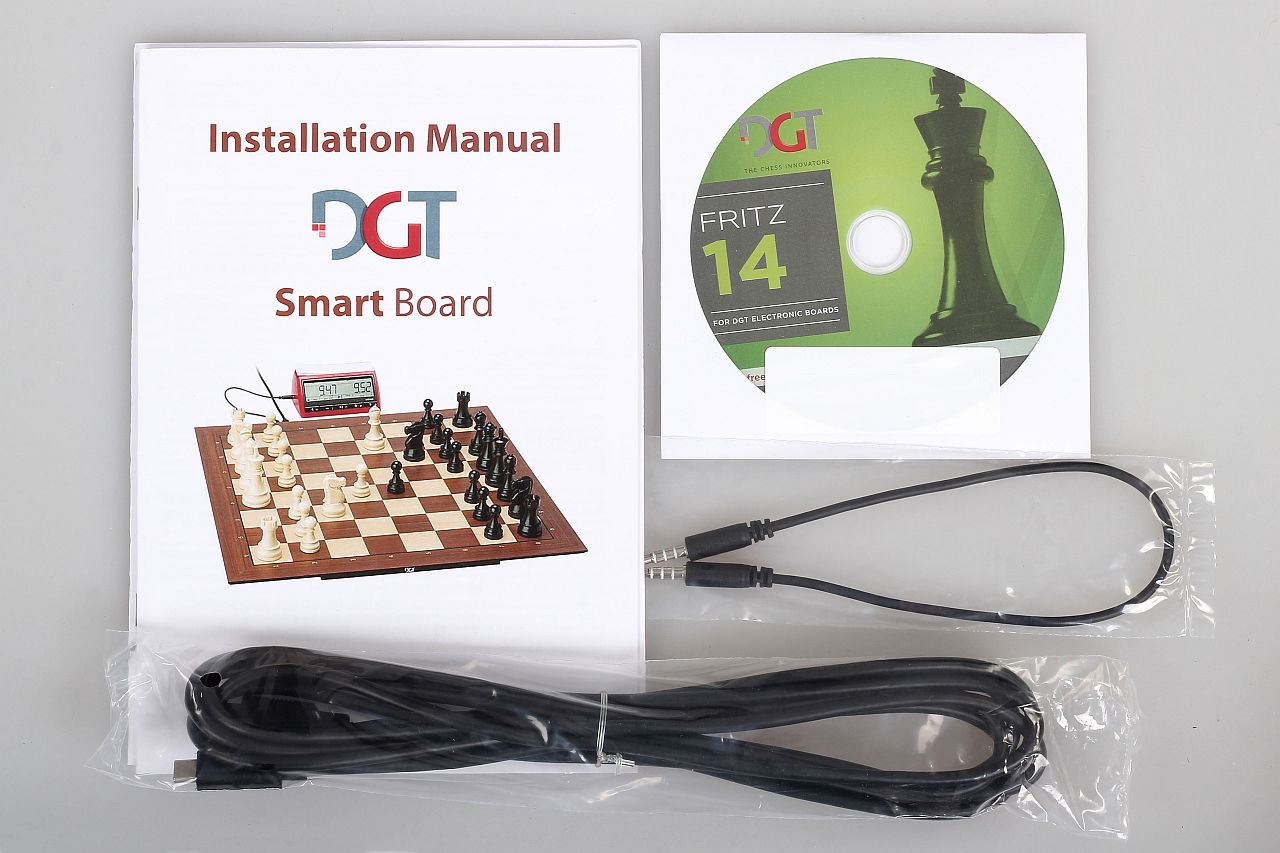 DGT SMART juego de ajedrez electrónico - tablero de ajedrez + piezas de ajedrez de madera atemporal - DGT SMART juego de ajedrez electrónico - tablero de ajedrez + piezas de ajedrez de madera atemporal