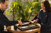 Backgammon en estuche de madera (52 x 43,5 cm)