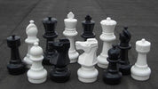Pequeño juego de ajedrez de jardín (rey 30 cm)