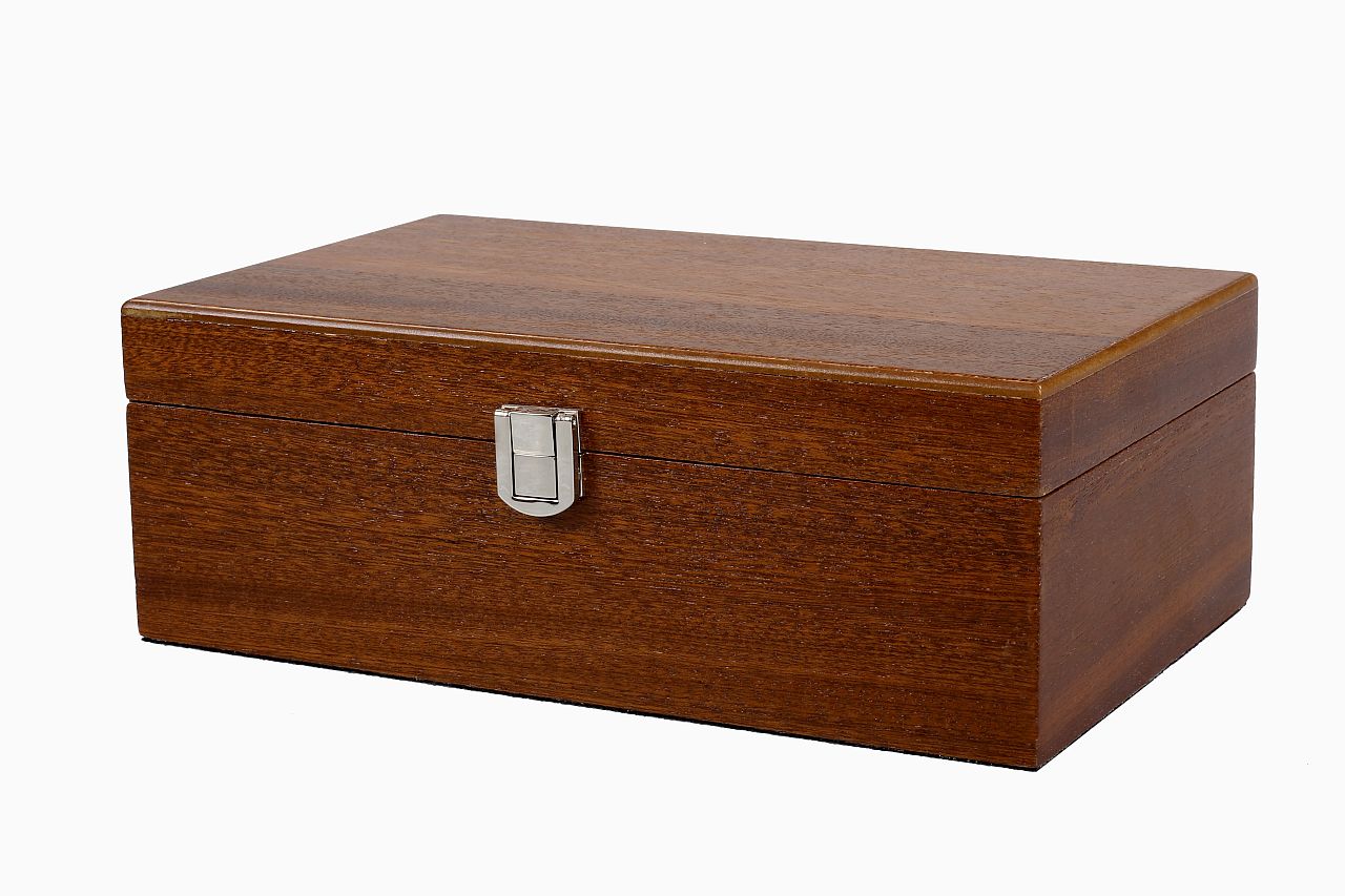 Figura Pecho 24x15x8,5cm - Figura Pecho 24x15x8,5cm