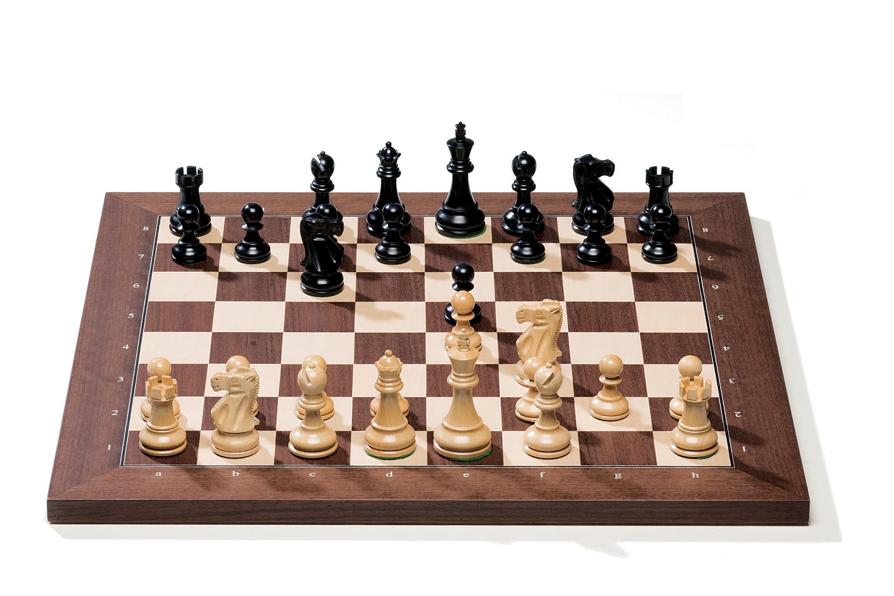 szachownica-elektroniczna-dgt-usb-rosewood-klon-figury-classic-chca15setclassic_90dae8e2-211d-49b3-abc9-fa46d1a81ed7.jpg