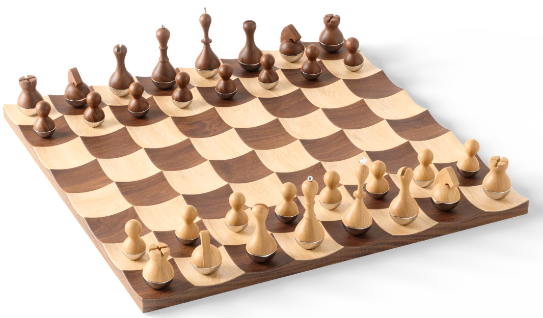 szachy-designerskie-wobble-377601656_e92ef7b7-3e24-4890-8209-0ec34e8e6303.png