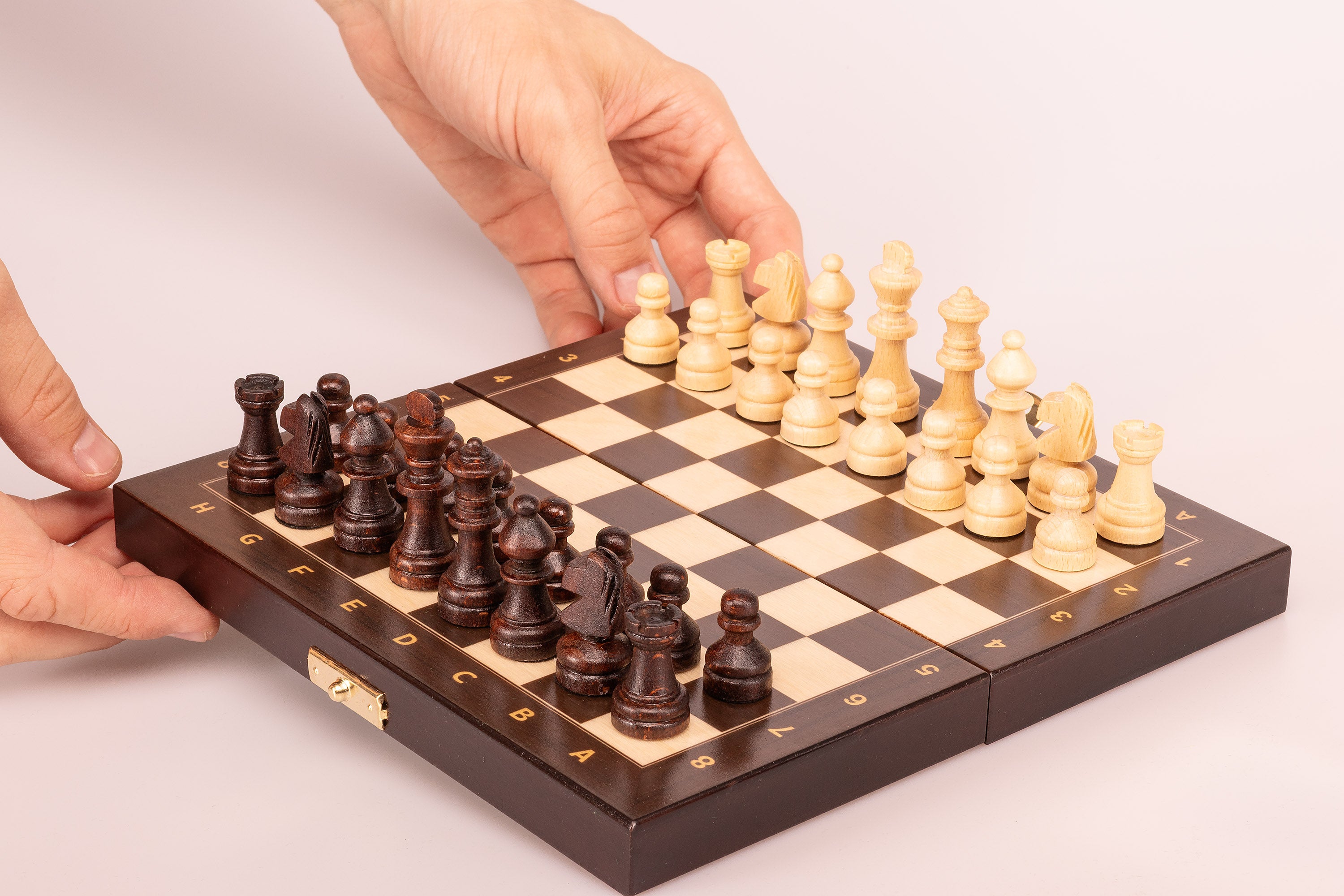 szachy-magnetyczne-mini-20cm-z-nadrukiem-ch140m_9b61fbce-8cf9-42bf-8783-650a048f457e.jpg